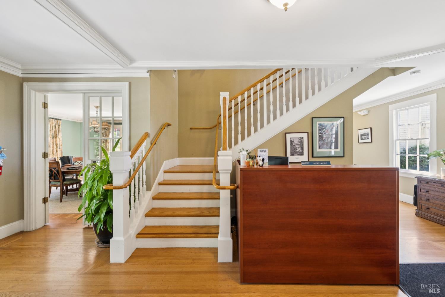 Detail Gallery Image 6 of 30 For 226 Magnolia Ave, San Rafael,  CA 94901 - 13 Beds | 2/2 Baths