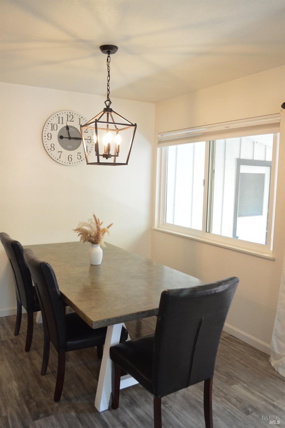 Detail Gallery Image 7 of 32 For 349 Washington Ave, Ukiah,  CA 95482 - 3 Beds | 2 Baths