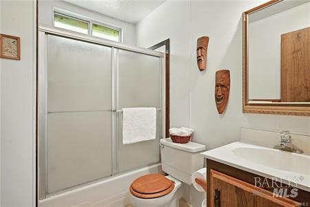Detail Gallery Image 25 of 39 For 24019 Hilderbrand Dr, Middletown,  CA 95461 - 6 Beds | 5/1 Baths