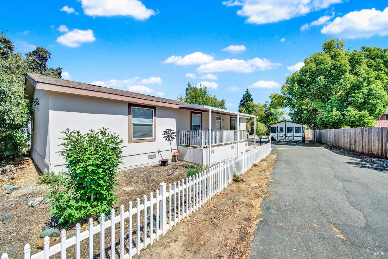 Detail Gallery Image 16 of 73 For 700 Shady Glen Ln, Vacaville,  CA 95688 - 3 Beds | 2 Baths