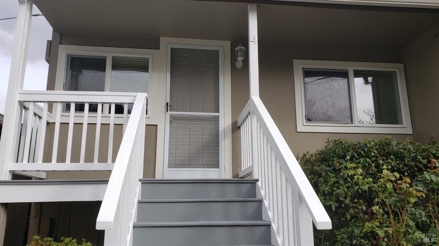 Detail Gallery Image 2 of 17 For 1153 Eggleston St, Napa,  CA 94559 - 1 Beds | 1 Baths