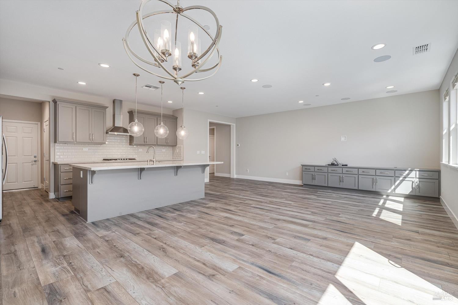 Detail Gallery Image 11 of 45 For 5646 Kameron Pl, Rohnert Park,  CA 94928 - 3 Beds | 2/1 Baths