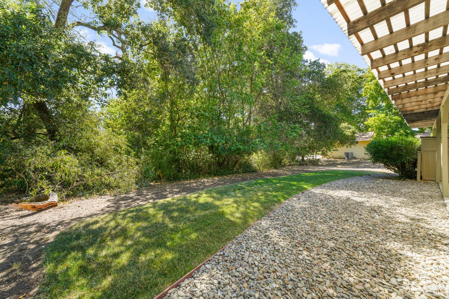 Detail Gallery Image 41 of 44 For 6493 Meadowridge Ct, Santa Rosa,  CA 95409 - 2 Beds | 2 Baths