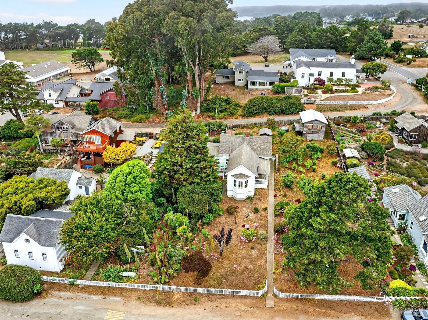 Detail Gallery Image 29 of 31 For 45060 Covelo St, Mendocino,  CA 95460 - 3 Beds | 1 Baths
