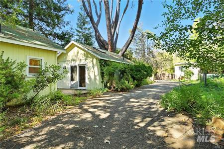 Detail Gallery Image 37 of 39 For 24019 Hilderbrand Dr, Middletown,  CA 95461 - 6 Beds | 5/1 Baths