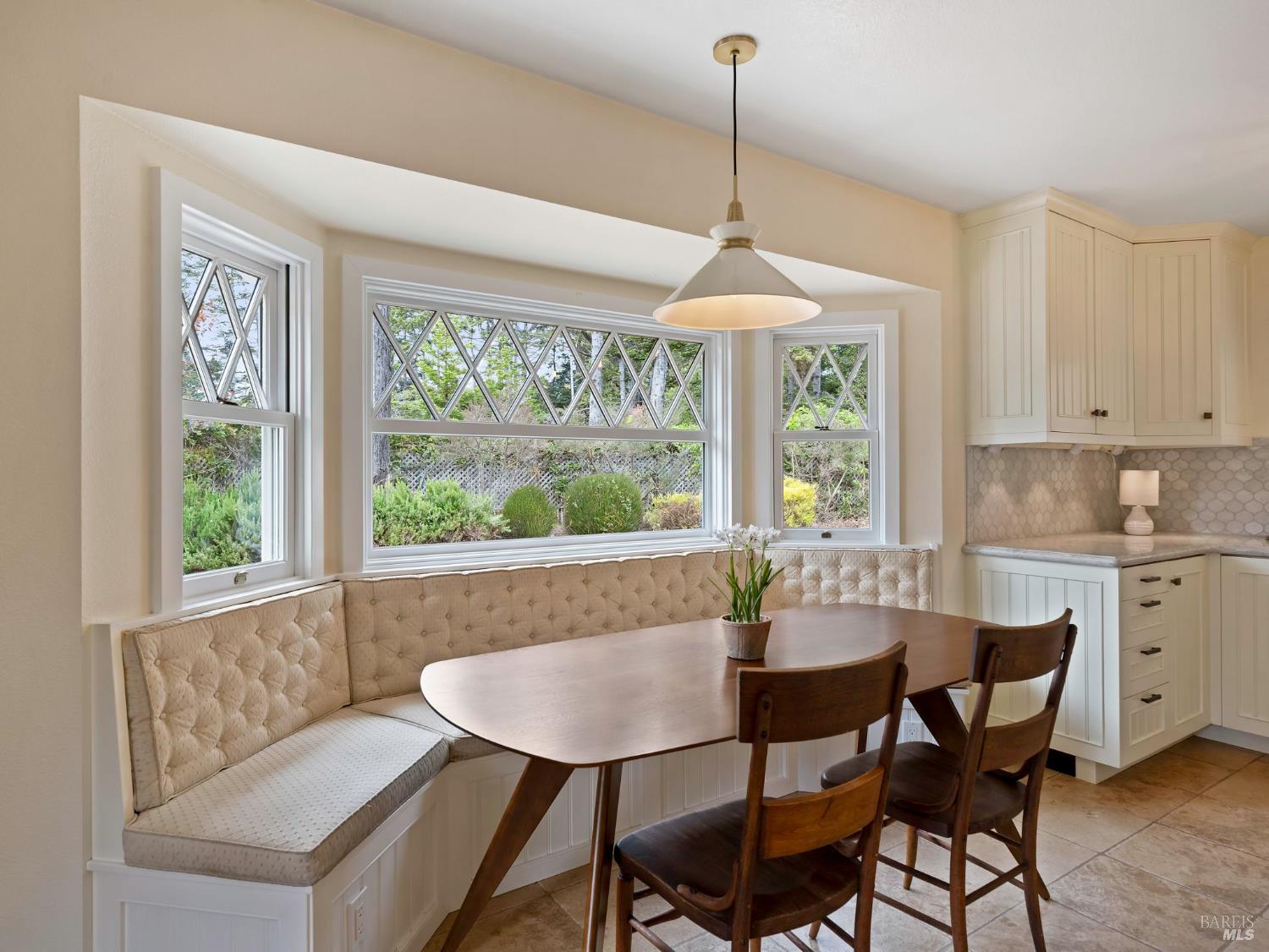 Detail Gallery Image 12 of 41 For 10392 Hills Rd, Mendocino,  CA 95460 - 2 Beds | 1 Baths