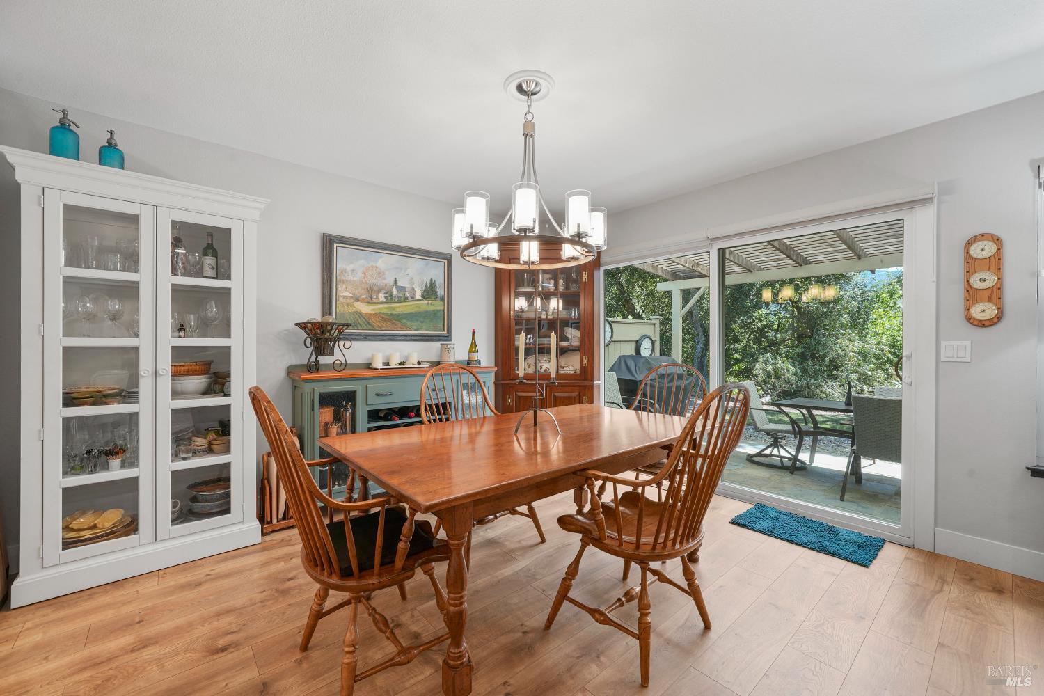 Detail Gallery Image 3 of 44 For 6493 Meadowridge Ct, Santa Rosa,  CA 95409 - 2 Beds | 2 Baths