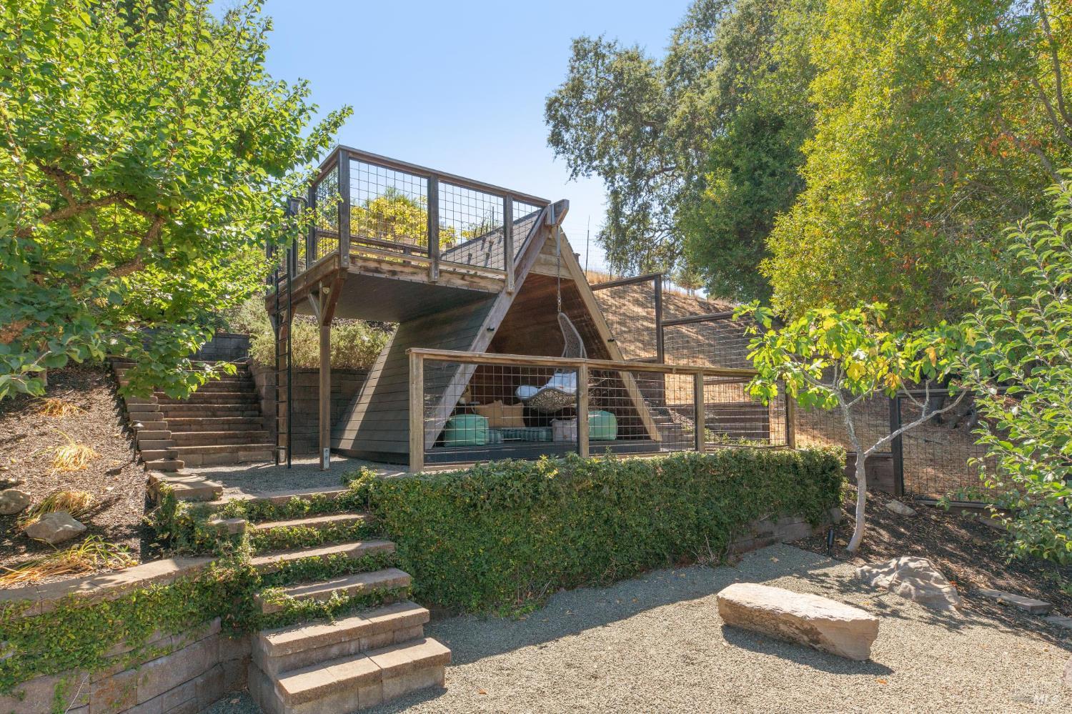 Detail Gallery Image 79 of 96 For 3747 Beartooth Ln, Napa,  CA 94558 - 4 Beds | 3 Baths