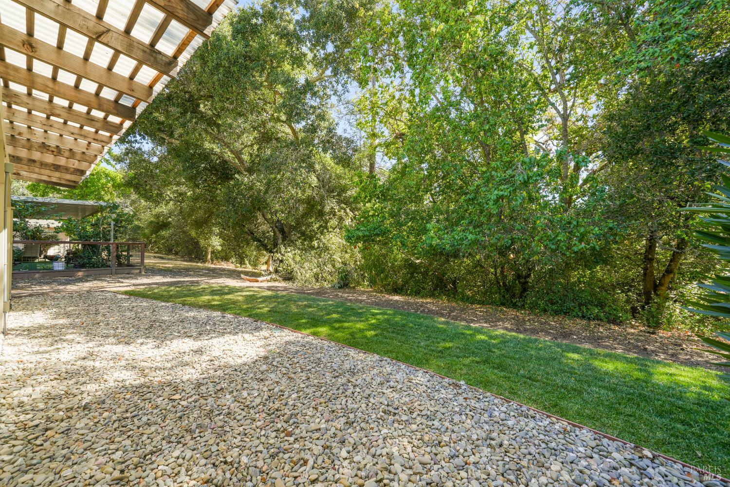 Detail Gallery Image 40 of 44 For 6493 Meadowridge Ct, Santa Rosa,  CA 95409 - 2 Beds | 2 Baths