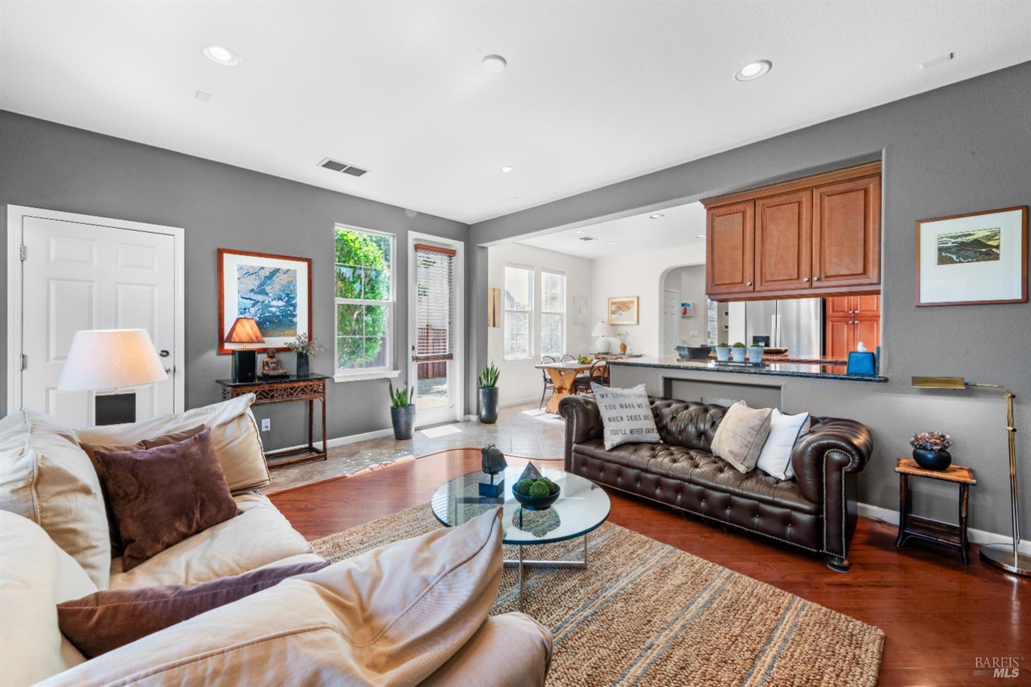 Detail Gallery Image 37 of 99 For 4168 Summer Gate Ave, Vallejo,  CA 94591 - 4 Beds | 3/1 Baths