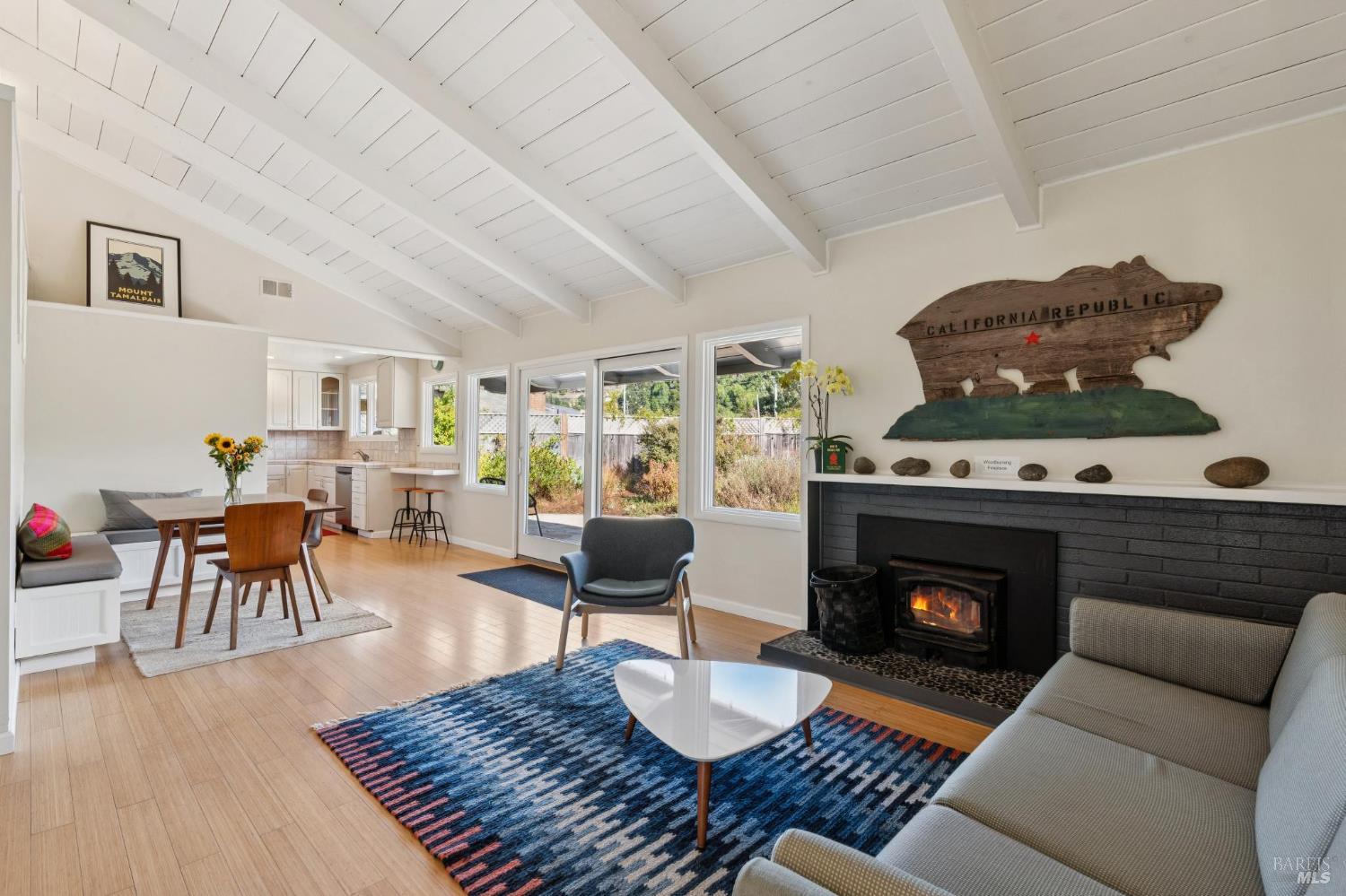 Detail Gallery Image 7 of 46 For 331 Starling Rd, Mill Valley,  CA 94941 - 3 Beds | 1 Baths