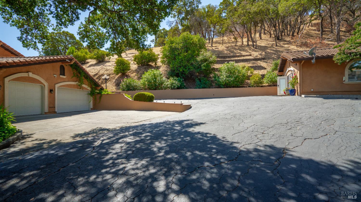 Detail Gallery Image 77 of 99 For 3380 Hidden Valley Ln, Fairfield,  CA 94534 - 5 Beds | 6/1 Baths