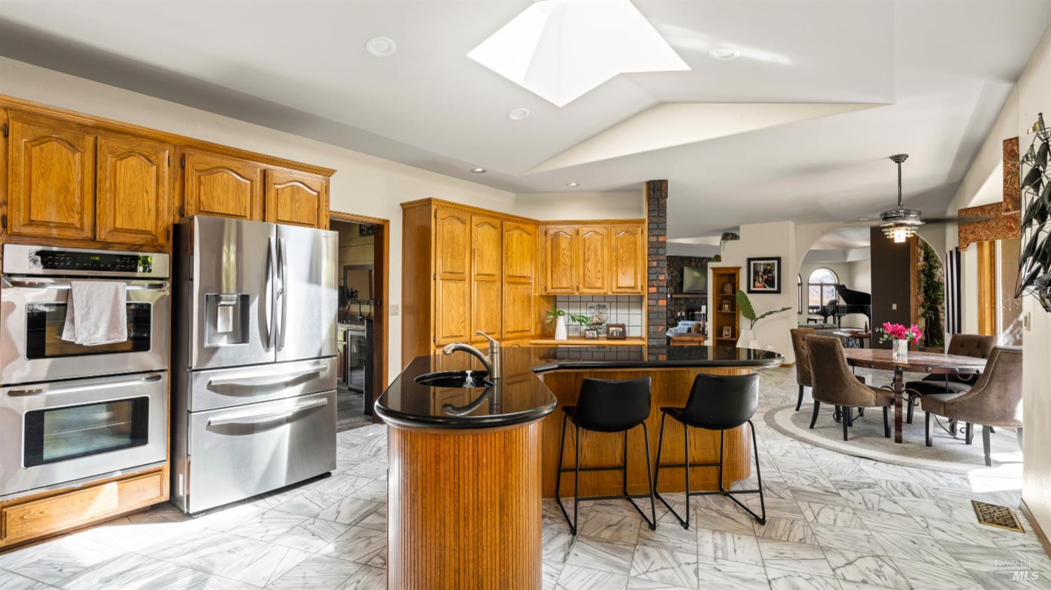 Detail Gallery Image 29 of 99 For 3380 Hidden Valley Ln, Fairfield,  CA 94534 - 5 Beds | 6/1 Baths
