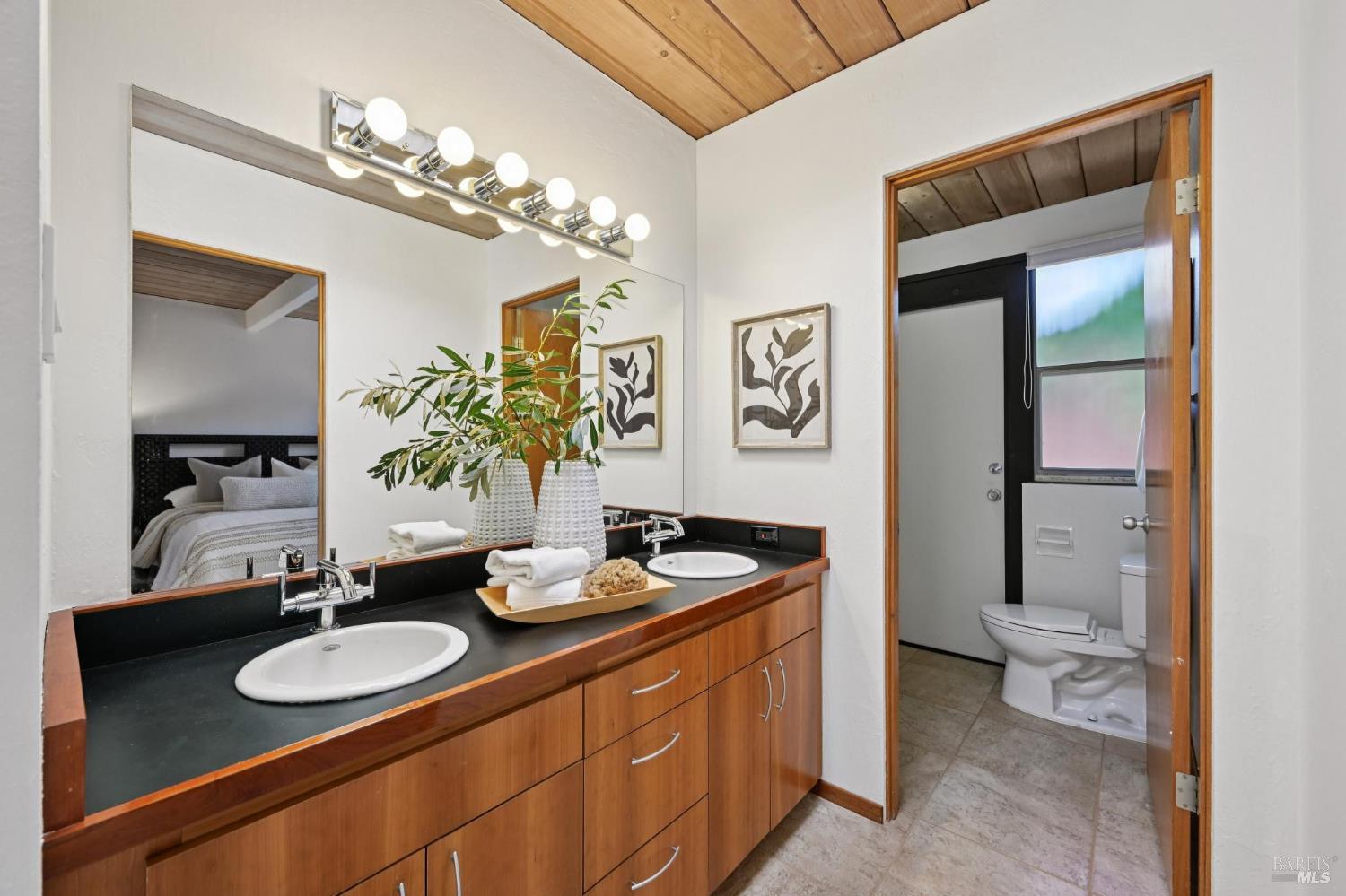 Detail Gallery Image 30 of 56 For 12 Mount Susitna Ct, San Rafael,  CA 94903 - 4 Beds | 2 Baths