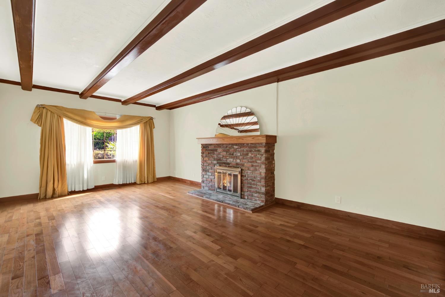 Detail Gallery Image 11 of 64 For 2629 Brooks Ave, El Cerrito,  CA 94530 - 5 Beds | 3/1 Baths