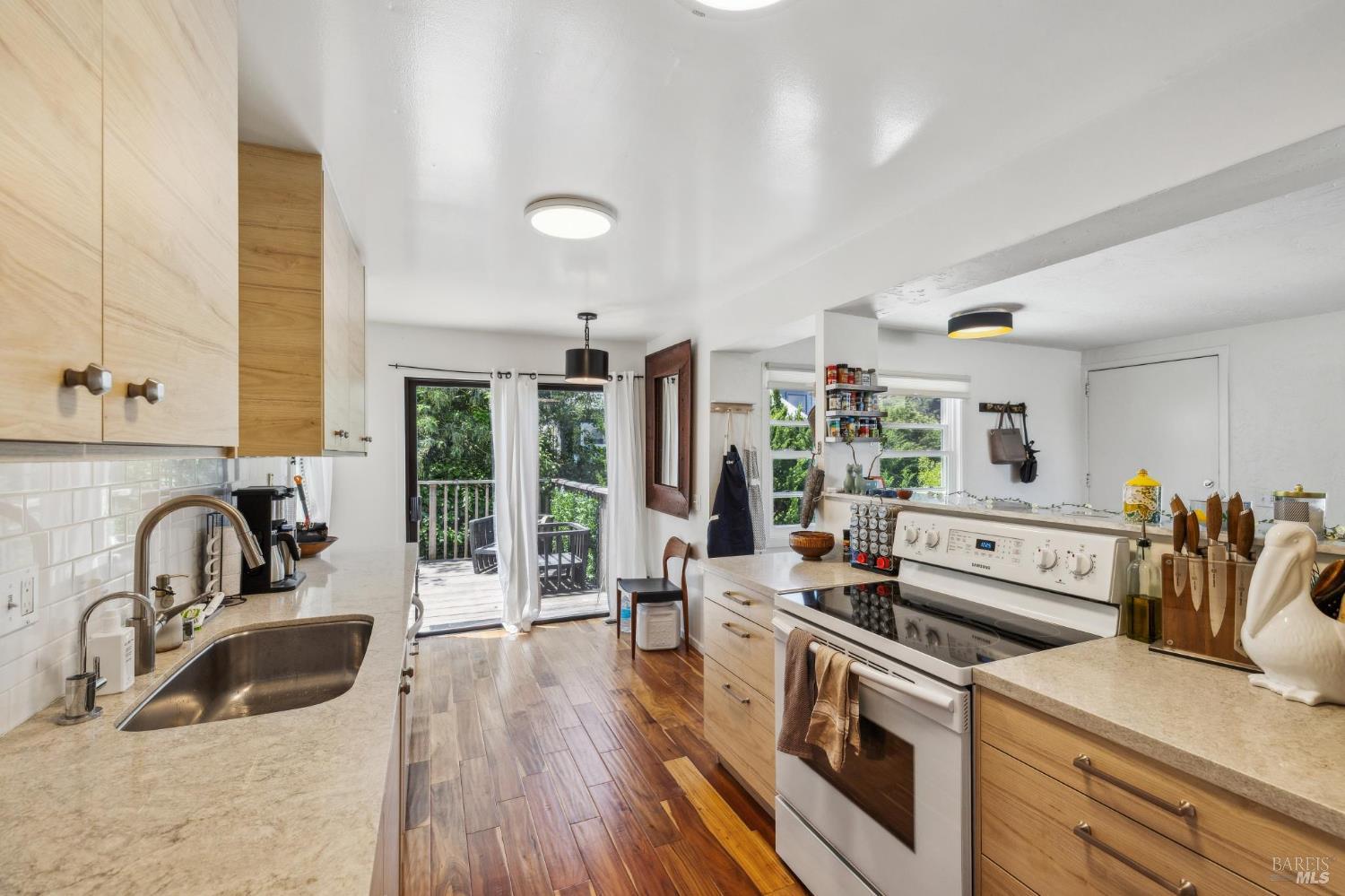 Detail Gallery Image 19 of 71 For 503 Easterby St, Sausalito,  CA 94965 - 5 Beds | 4 Baths