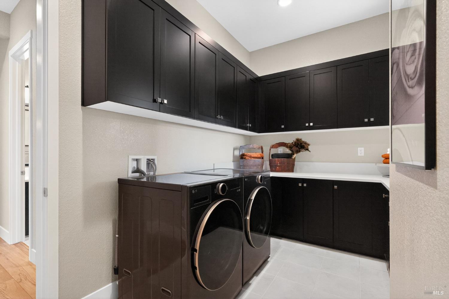 Detail Gallery Image 27 of 30 For 404 Beyers St, Oakley,  CA 94561 - 5 Beds | 3 Baths