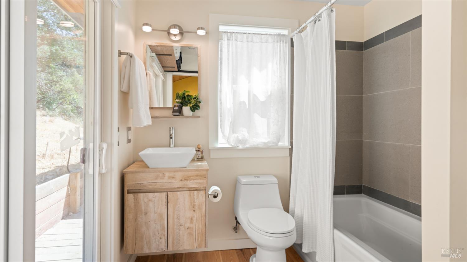 Detail Gallery Image 48 of 64 For 26889 Toyon Ln, Cloverdale,  CA 95425 - 3 Beds | 2 Baths