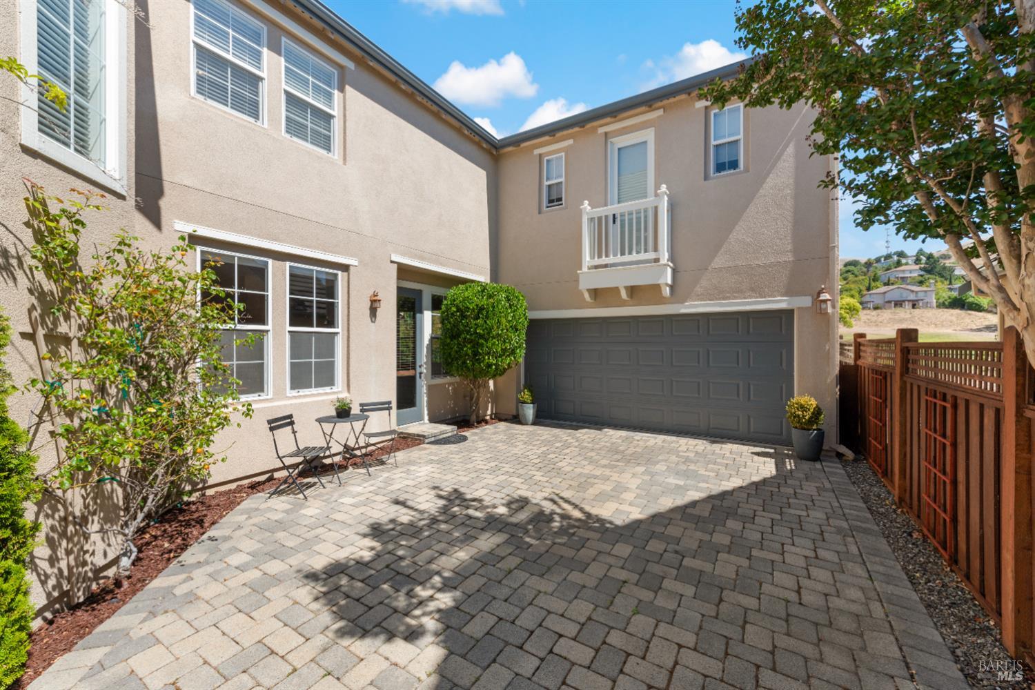 Detail Gallery Image 12 of 99 For 4168 Summer Gate Ave, Vallejo,  CA 94591 - 4 Beds | 3/1 Baths