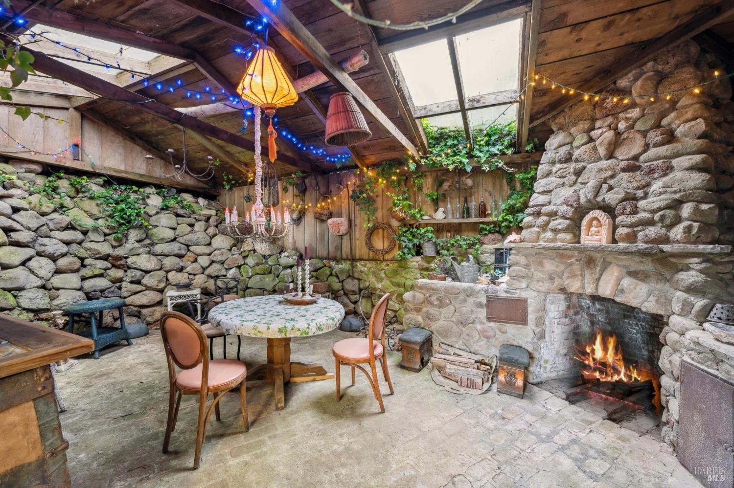 Detail Gallery Image 41 of 46 For 41 Ocean Ave, Bolinas,  CA 94924 - 3 Beds | 2 Baths