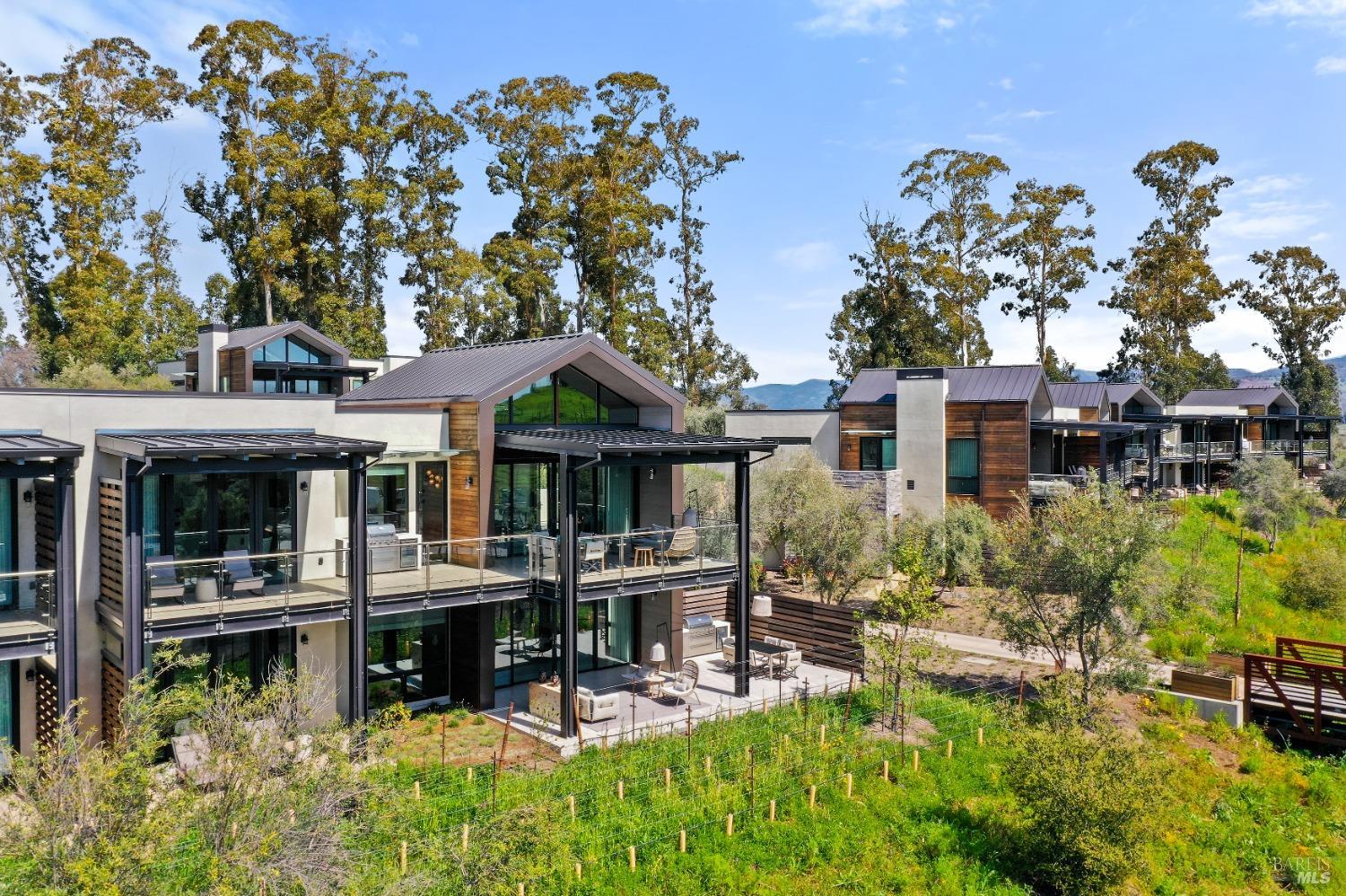 Detail Gallery Image 2 of 28 For 1421 Stanly Ln #D,  Napa,  CA 94559 - 2 Beds | 2/1 Baths