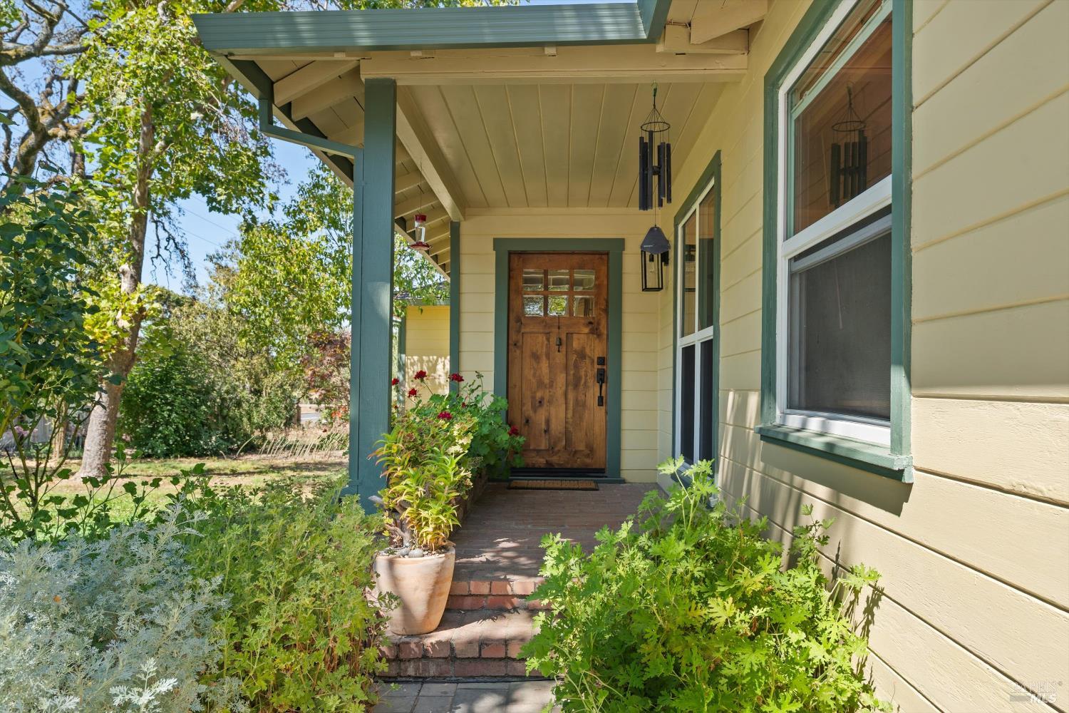 Detail Gallery Image 4 of 65 For 644 Piezzi Rd, Santa Rosa,  CA 95401 - 3 Beds | 1/1 Baths