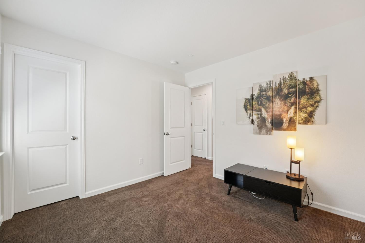 Detail Gallery Image 19 of 37 For 1747 Chinar Dr, Petaluma,  CA 94954 - 3 Beds | 2/1 Baths