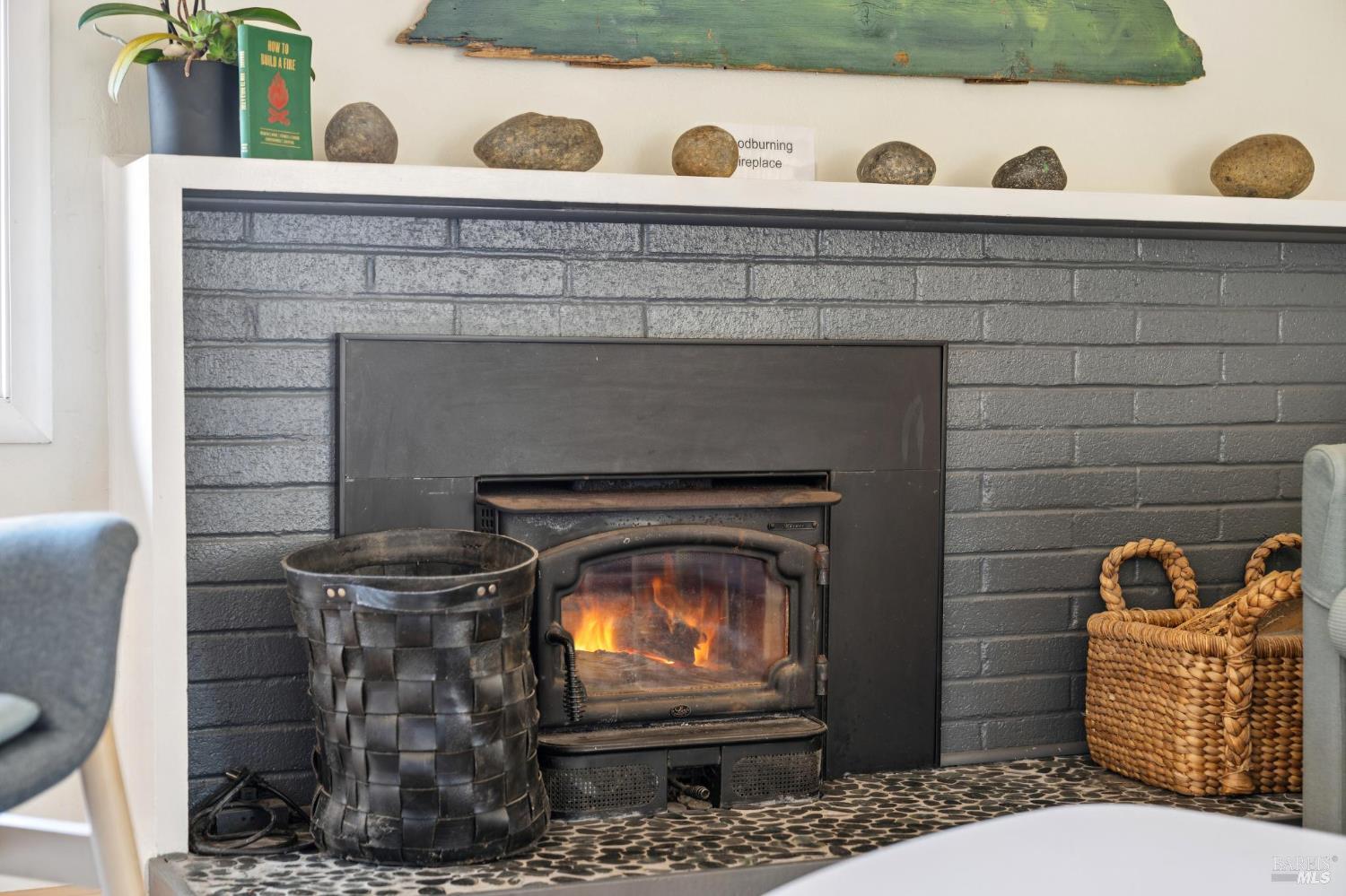 Detail Gallery Image 6 of 46 For 331 Starling Rd, Mill Valley,  CA 94941 - 3 Beds | 1 Baths