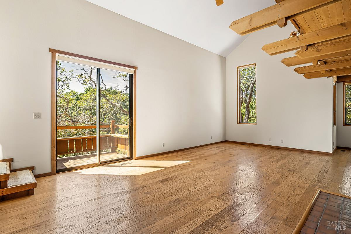 Detail Gallery Image 10 of 37 For 91 Oak Ave, Novato,  CA 94945 - 3 Beds | 2/1 Baths