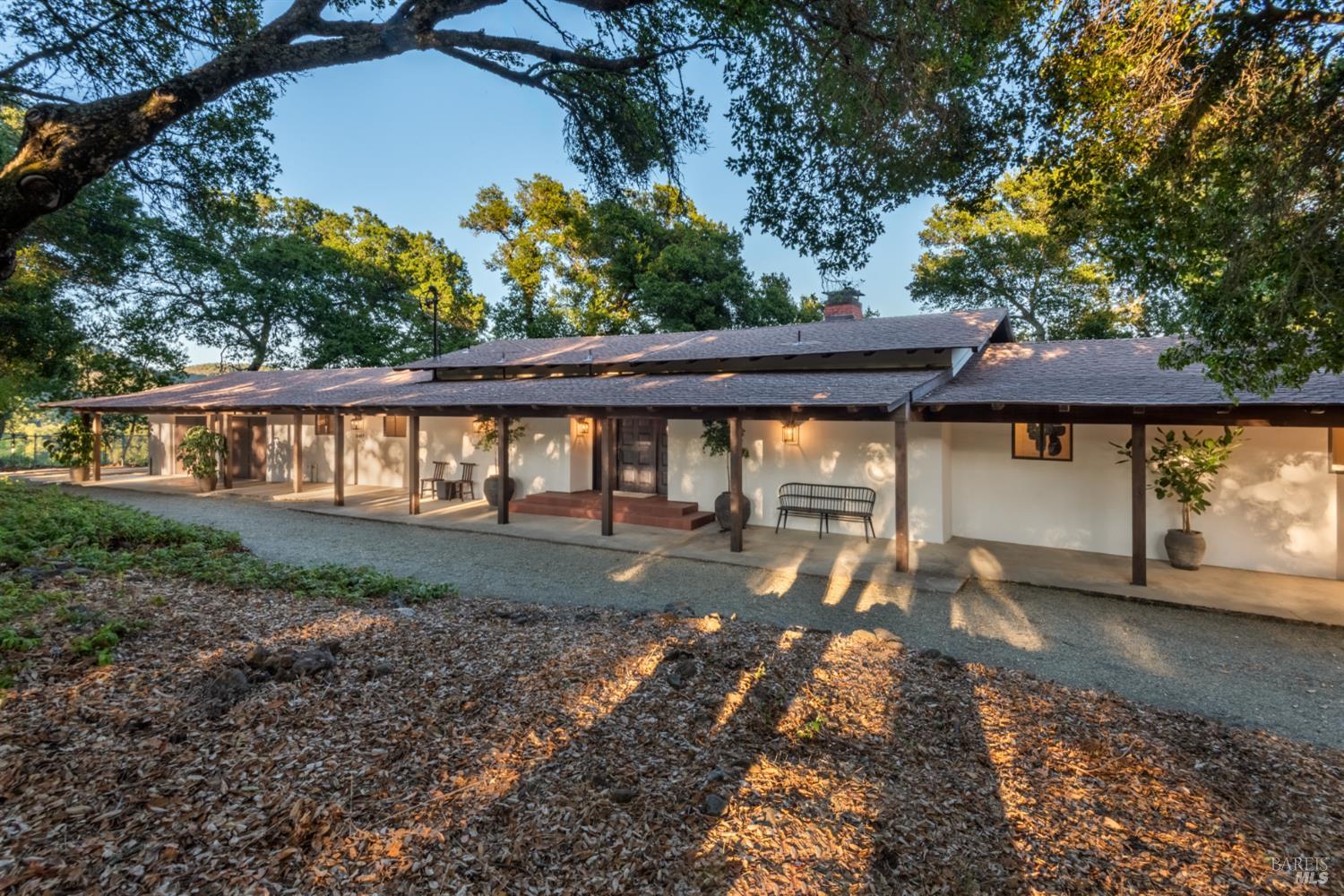Detail Gallery Image 36 of 39 For 18492 White Oak Dr, Sonoma,  CA 95476 - 4 Beds | 4/1 Baths