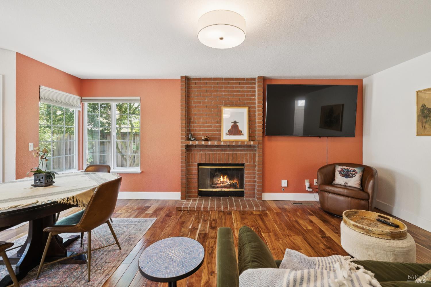 Detail Gallery Image 12 of 44 For 770 Miramonte St, Windsor,  CA 95492 - 4 Beds | 3 Baths