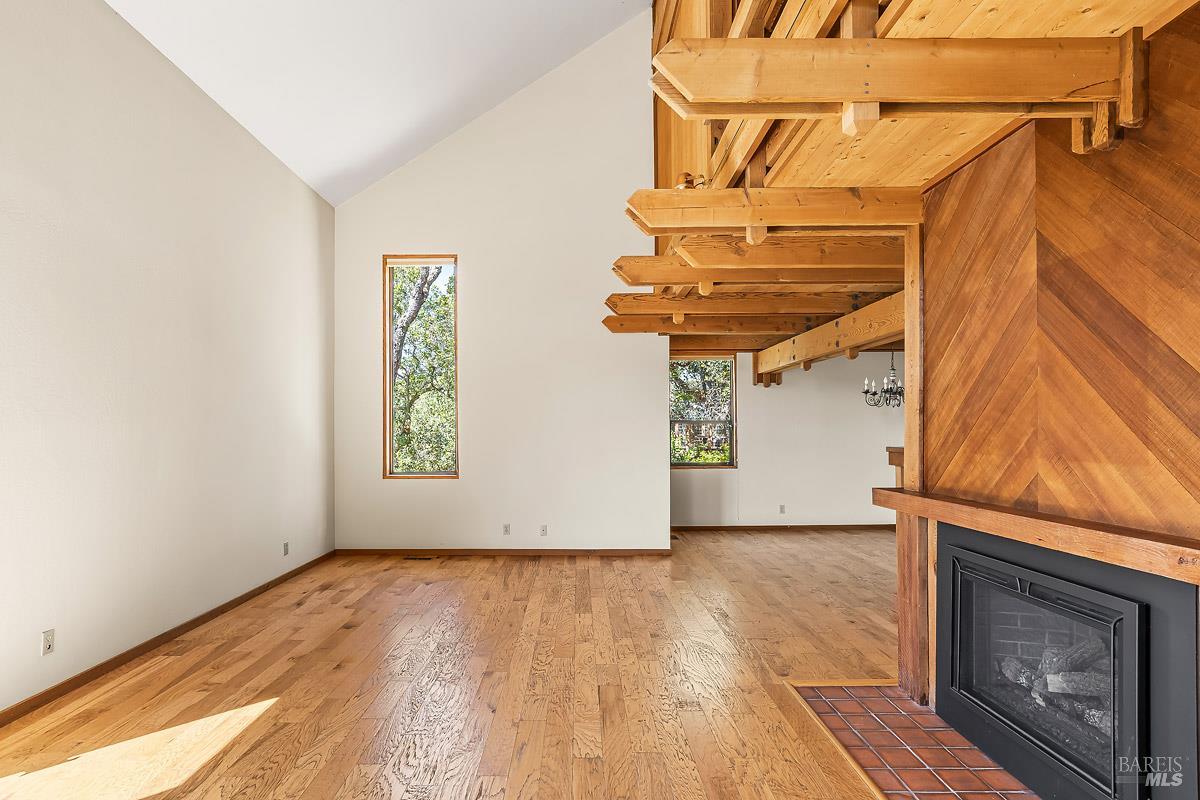 Detail Gallery Image 11 of 37 For 91 Oak Ave, Novato,  CA 94945 - 3 Beds | 2/1 Baths
