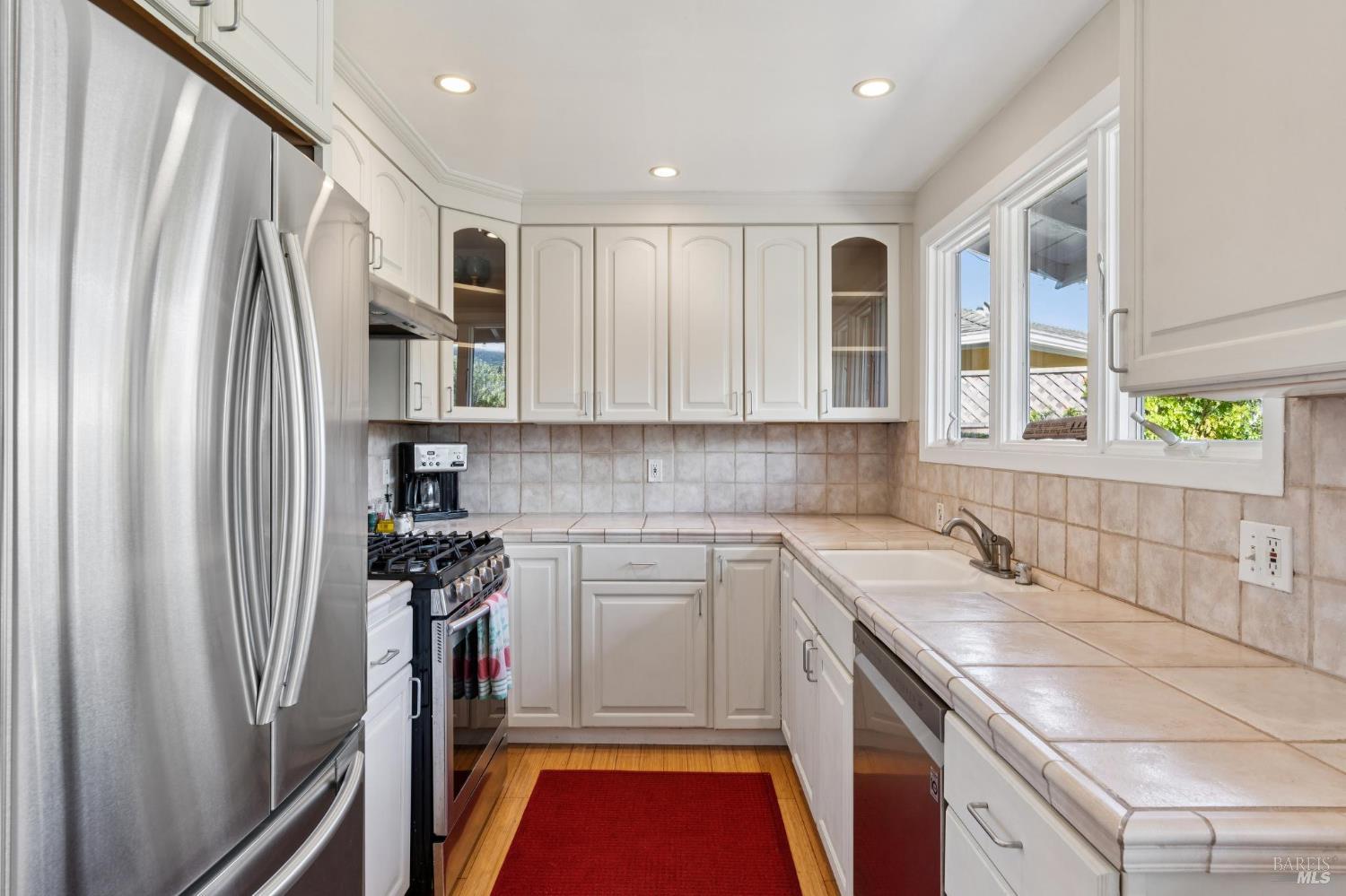 Detail Gallery Image 19 of 46 For 331 Starling Rd, Mill Valley,  CA 94941 - 3 Beds | 1 Baths