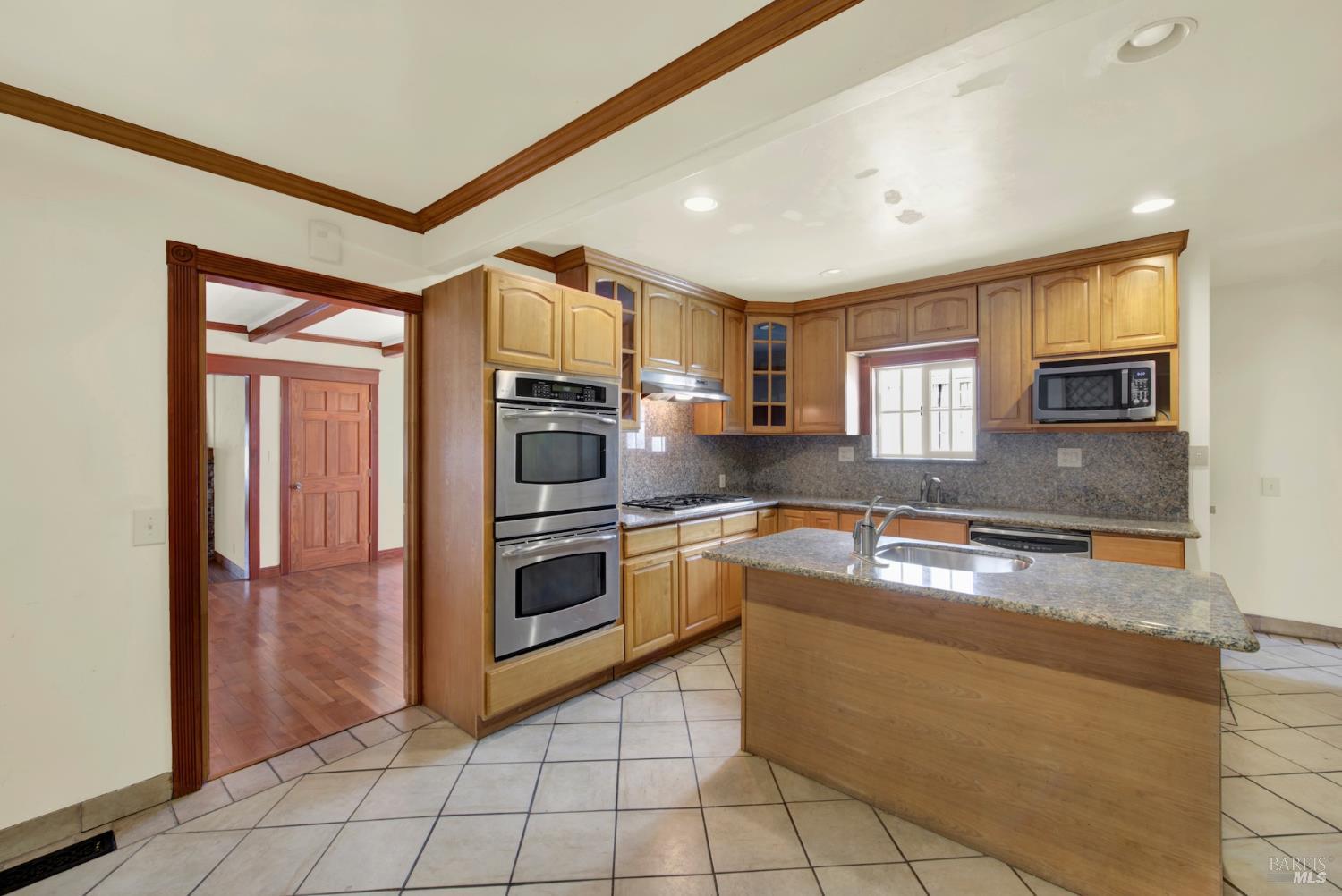Detail Gallery Image 20 of 64 For 2629 Brooks Ave, El Cerrito,  CA 94530 - 5 Beds | 3/1 Baths