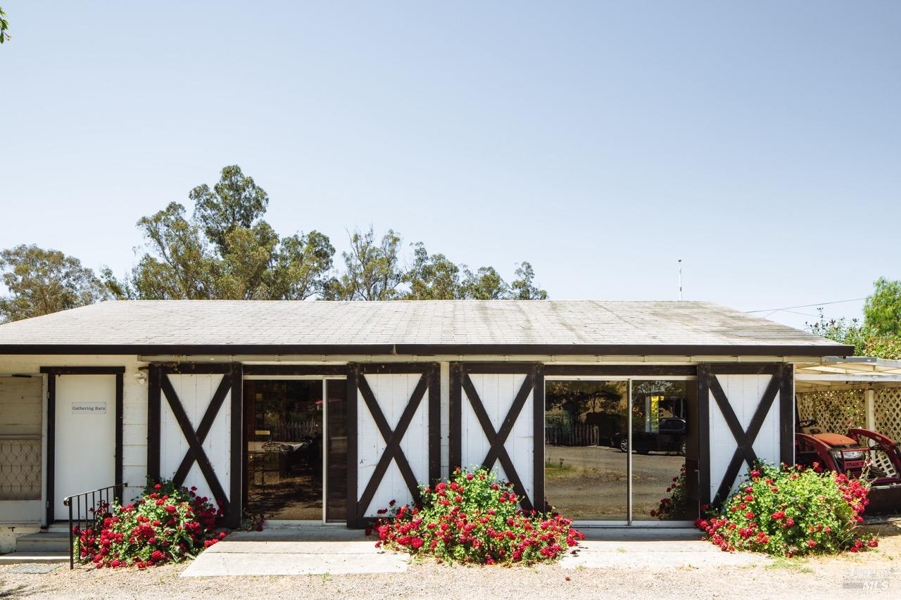 Detail Gallery Image 57 of 69 For 5215 Lakeville Hwy, Petaluma,  CA 94954 - 6 Beds | 5/1 Baths