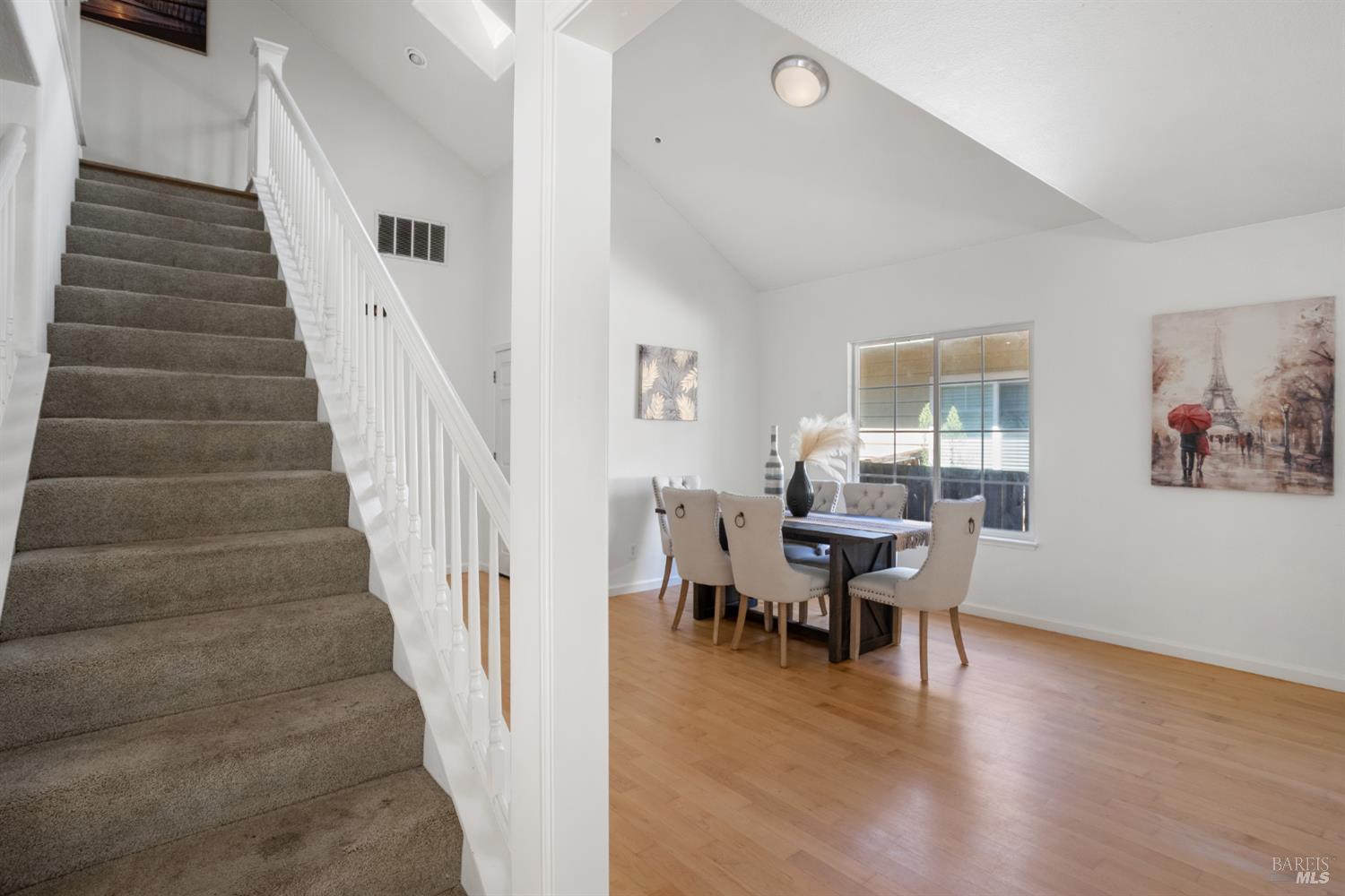 Detail Gallery Image 17 of 82 For 28 Adrian Ter, San Rafael,  CA 94903 - 3 Beds | 2/1 Baths