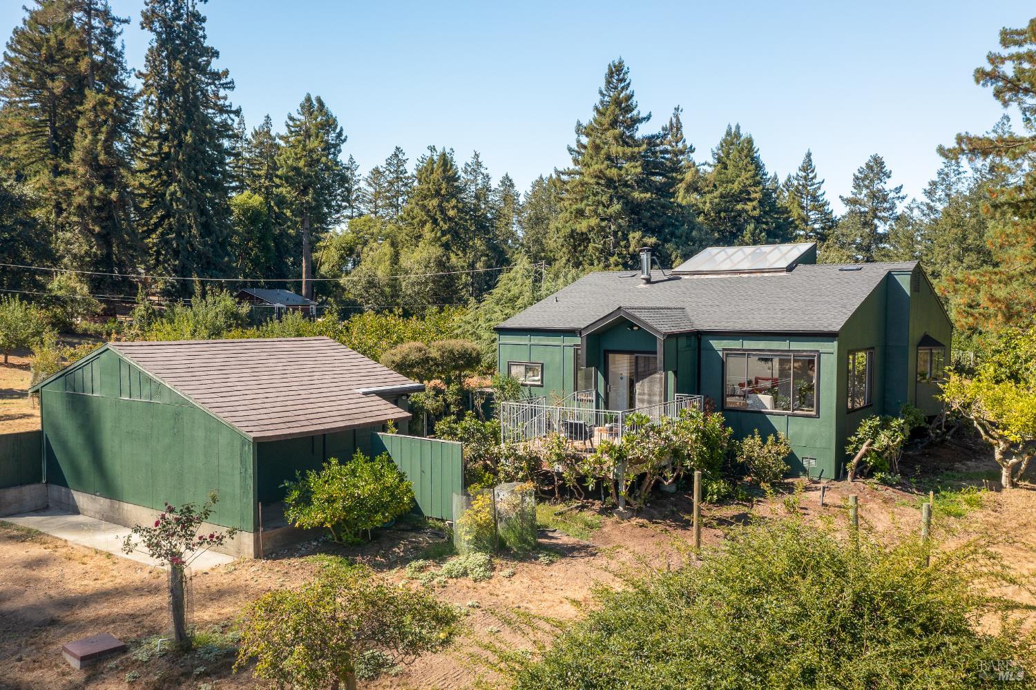 Detail Gallery Image 5 of 43 For 11370 Occidental Rd, Sebastopol,  CA 95472 - 4 Beds | 3 Baths