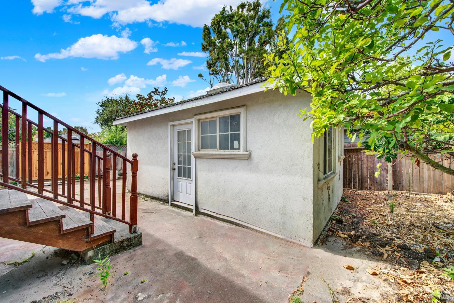 Detail Gallery Image 51 of 64 For 2629 Brooks Ave, El Cerrito,  CA 94530 - 5 Beds | 3/1 Baths