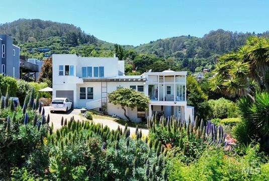 Detail Gallery Image 2 of 71 For 503 Easterby St, Sausalito,  CA 94965 - 5 Beds | 4 Baths