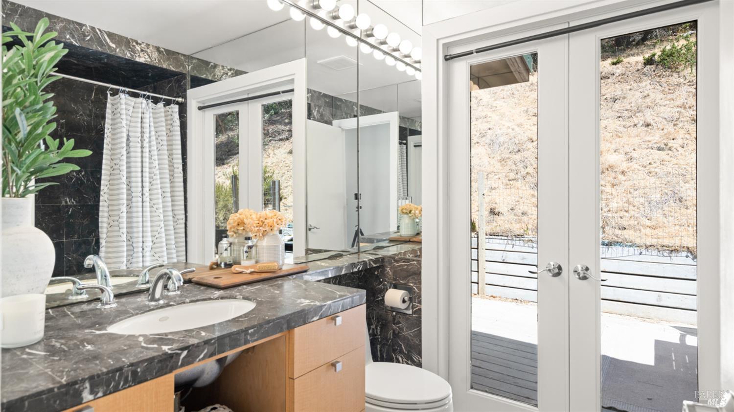 Detail Gallery Image 20 of 64 For 26889 Toyon Ln, Cloverdale,  CA 95425 - 3 Beds | 2 Baths