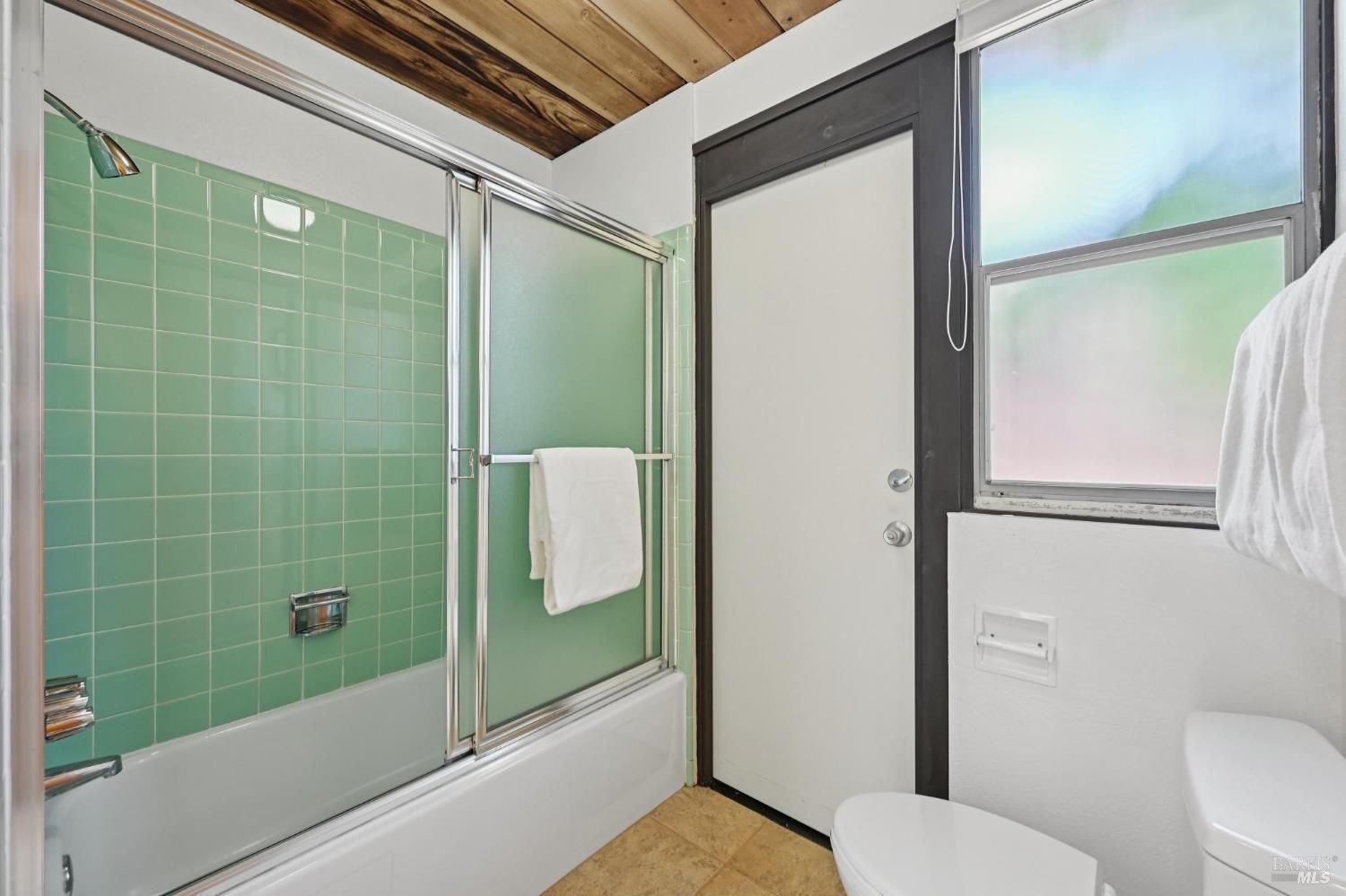 Detail Gallery Image 33 of 56 For 12 Mount Susitna Ct, San Rafael,  CA 94903 - 4 Beds | 2 Baths