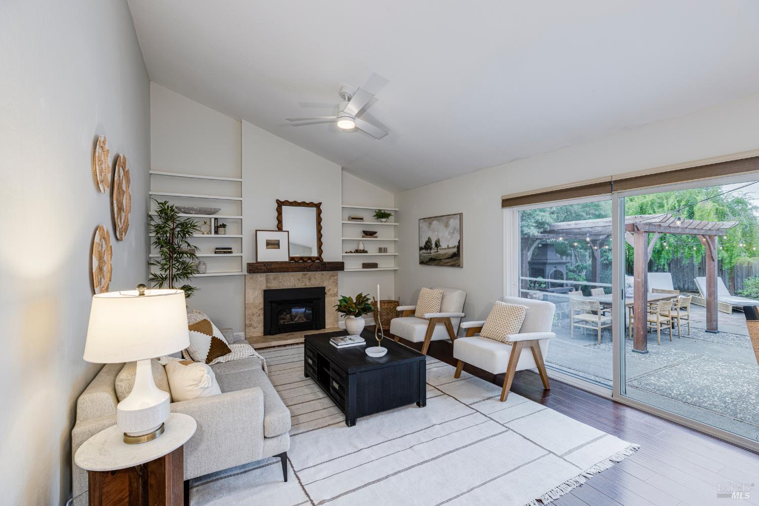 Detail Gallery Image 24 of 52 For 1024 Palmetto Way, Petaluma,  CA 94954 - 3 Beds | 2 Baths