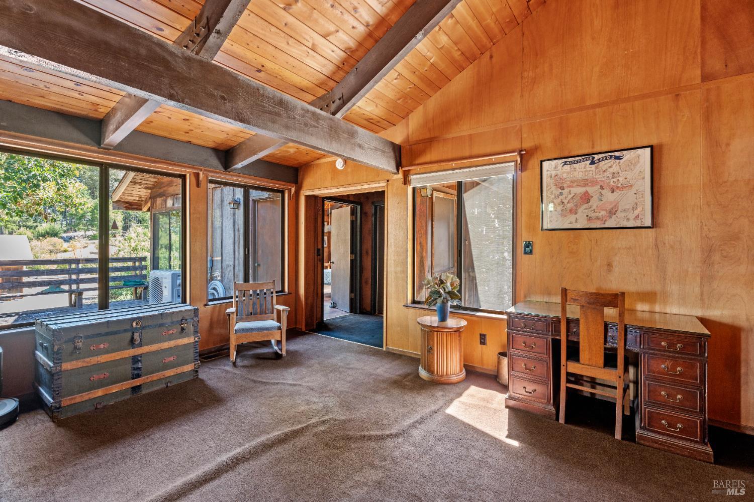 Detail Gallery Image 11 of 28 For 18396 Mariposa Creek Rd, Willits,  CA 95490 - 3 Beds | 3/1 Baths