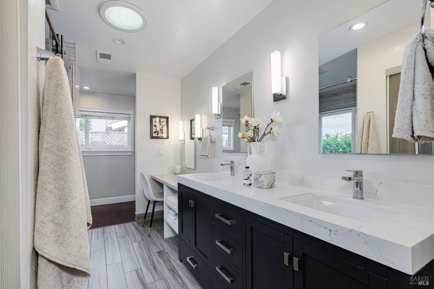 Detail Gallery Image 32 of 52 For 1024 Palmetto Way, Petaluma,  CA 94954 - 3 Beds | 2 Baths