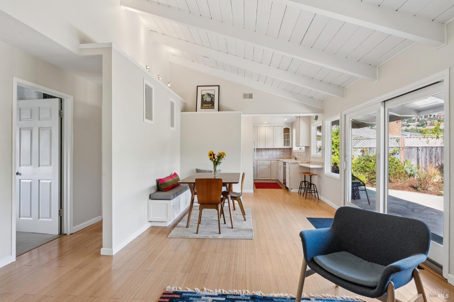 Detail Gallery Image 14 of 46 For 331 Starling Rd, Mill Valley,  CA 94941 - 3 Beds | 1 Baths