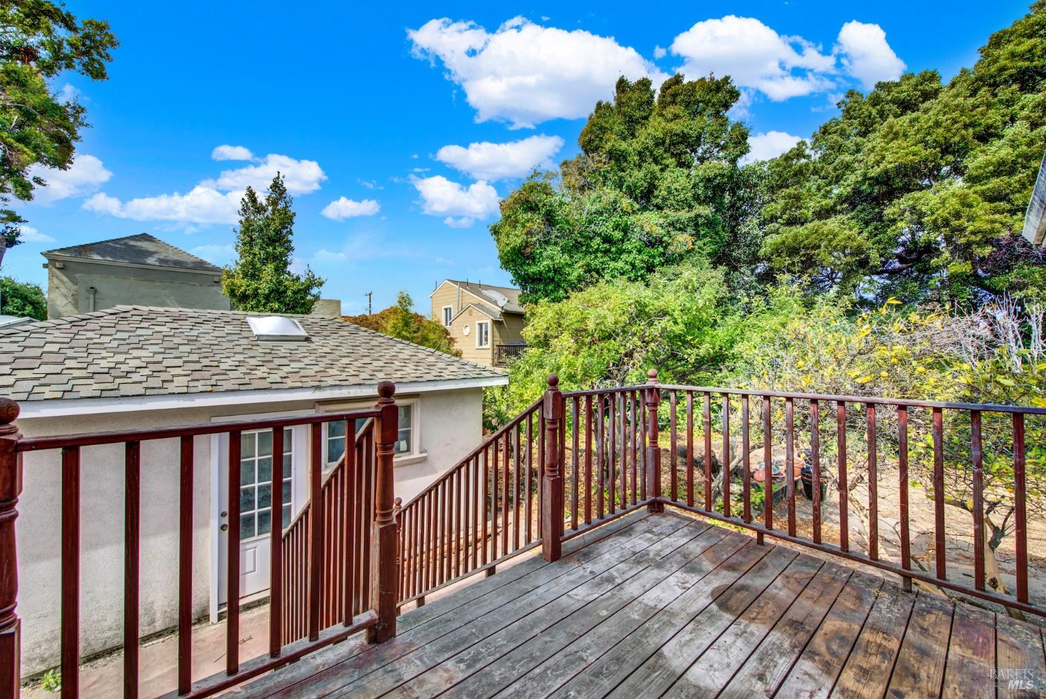 Detail Gallery Image 50 of 64 For 2629 Brooks Ave, El Cerrito,  CA 94530 - 5 Beds | 3/1 Baths