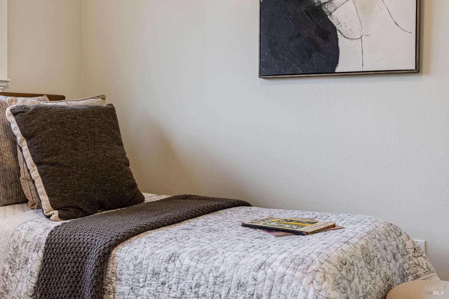 Detail Gallery Image 39 of 52 For 1024 Palmetto Way, Petaluma,  CA 94954 - 3 Beds | 2 Baths