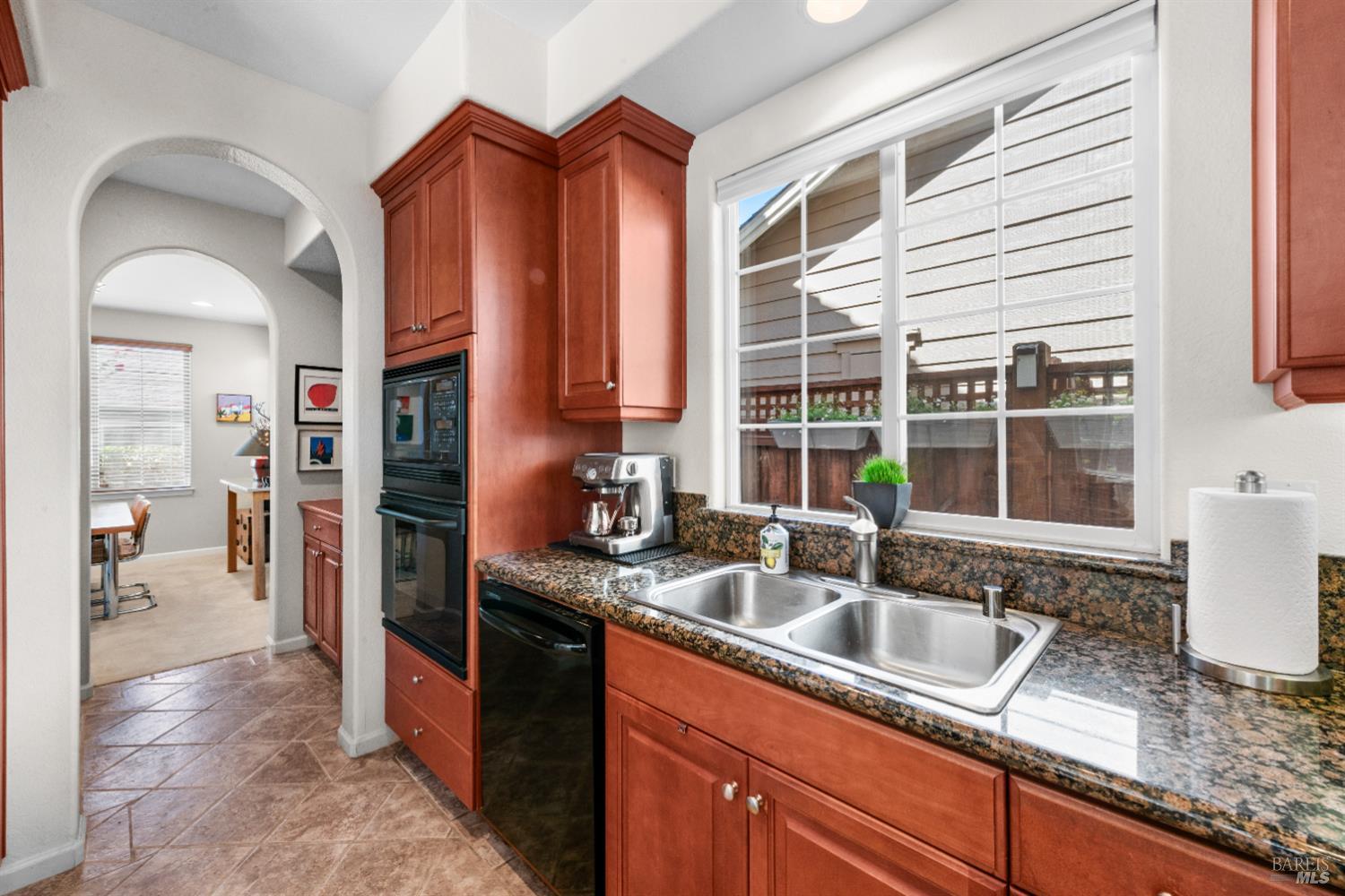 Detail Gallery Image 26 of 99 For 4168 Summer Gate Ave, Vallejo,  CA 94591 - 4 Beds | 3/1 Baths