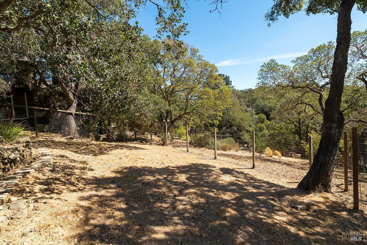 Detail Gallery Image 35 of 37 For 91 Oak Ave, Novato,  CA 94945 - 3 Beds | 2/1 Baths