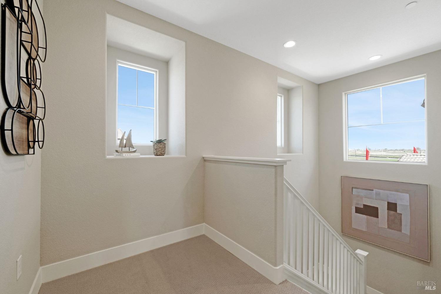 Detail Gallery Image 16 of 39 For 517 Eagle Cir, Oakley,  CA 94561 - 4 Beds | 3 Baths